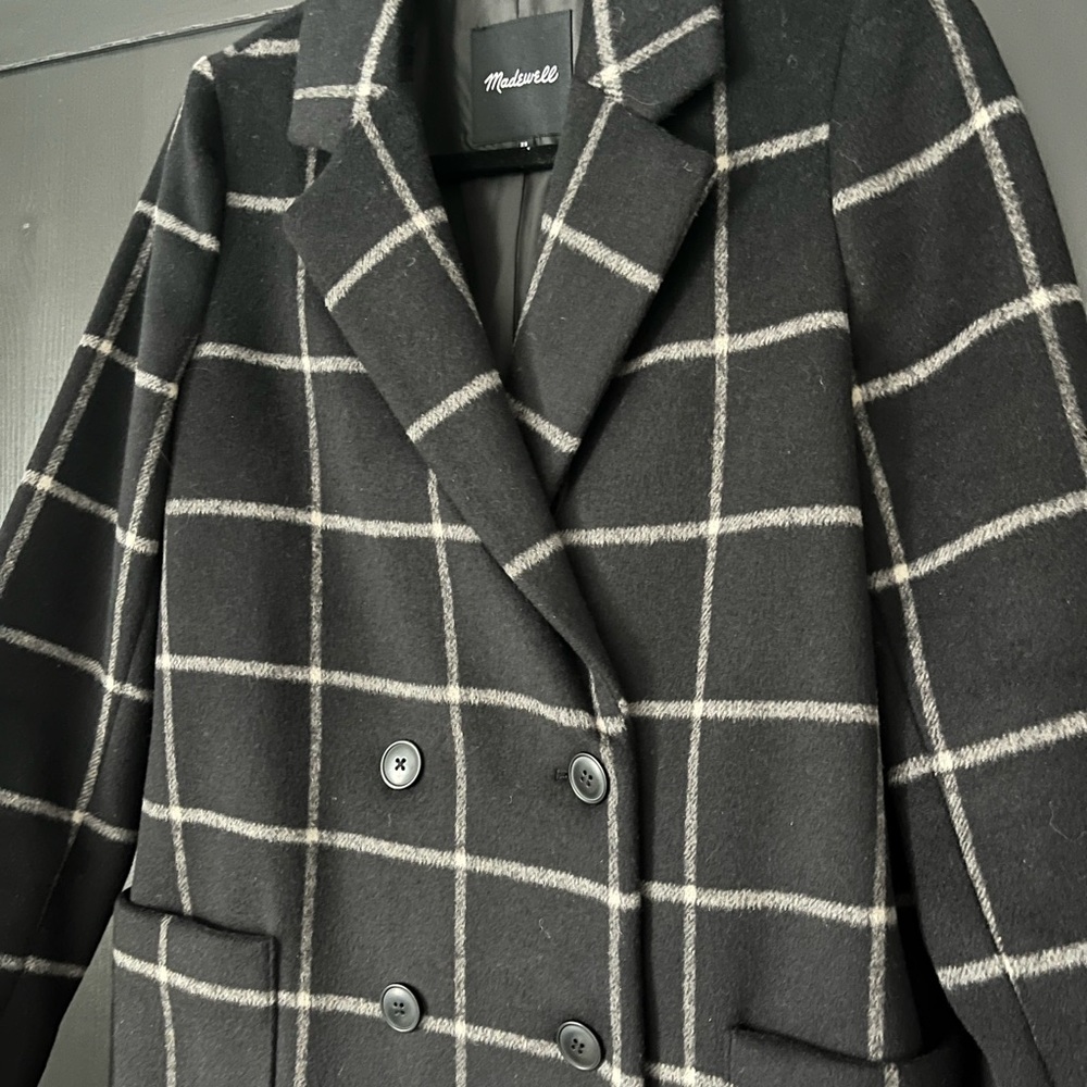Madewell Hollis Double-Breasted Coat in Windowpane - Picture 2 of 8